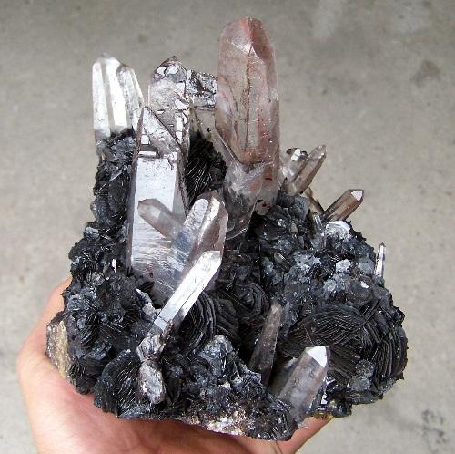 力拓表示，隨著對該行業(yè)審查力度的加大，礦商需要利用技術(shù)